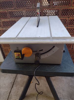 Veliki cirkular 1700 W