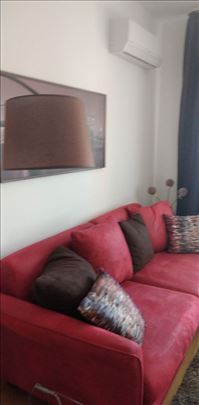 A blok,dvosoban,opremljen,garaža