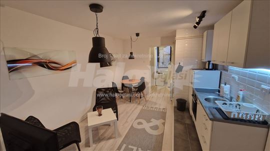 Dvosoban stan Vukov Spomenik 45m2