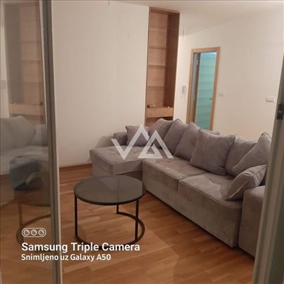 Izdaje se 2.0 stan, Zvezdara (Konjarnik)