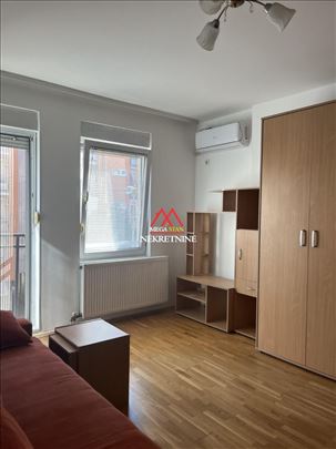 🏡 Izdaje se jednosoban stan – Nova Detelinara