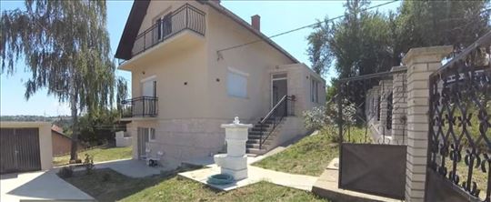 Kuća u centru Barajeva