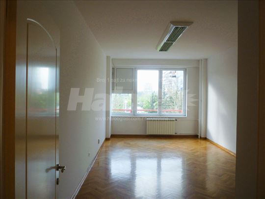 Novi Beograd - YUBC - Kancelarija 36 m²