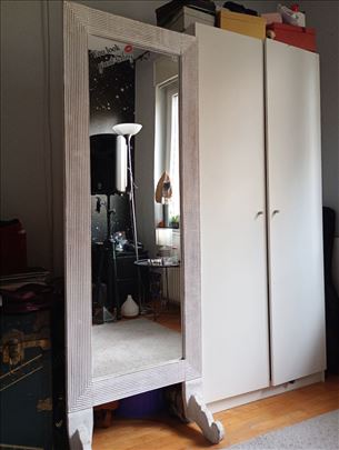 Ogledalo veliko stojeće