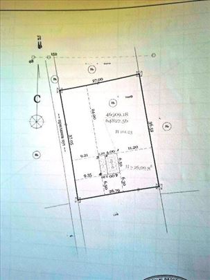 Plac sa kućom Radiofar