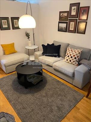 Prelep stan Belville 650 (garaža u zgradi +100)