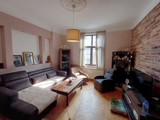 Salonac, tri spavaće sobe, Svetogorska, ID 2503