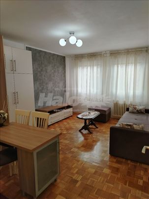 Stan na odličnoj lokaciji