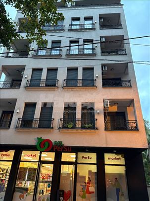 Stan u mirnoj ulici na Karaburmi