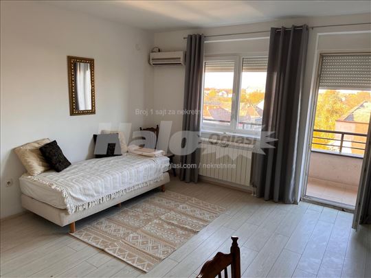 Stan u Novim Banovcima