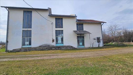 Valjevo, Divci, 35 ari građevinskog zemljišta