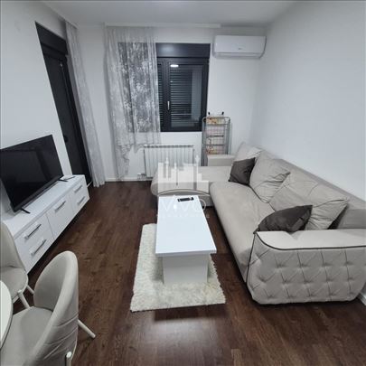 Vojvode Bogdana,dugoročno izdavanje,43m2,2.0 ID#17