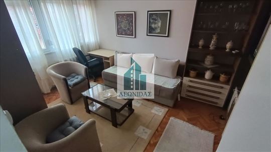 1.0 stan u blizini medicinskog fakulteta