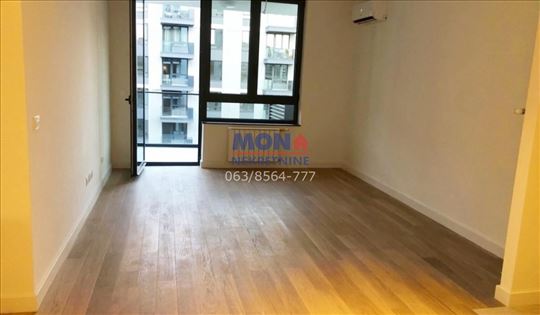 Beograd na vodi, BW SENSA, 3.0 + garaža