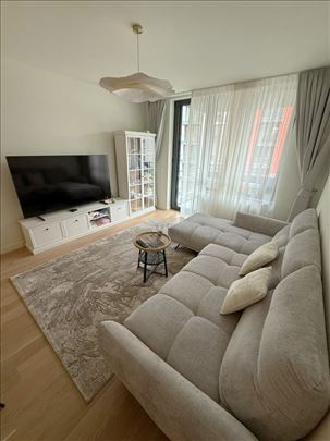 BW Sensa 2.0, namešten, garaža