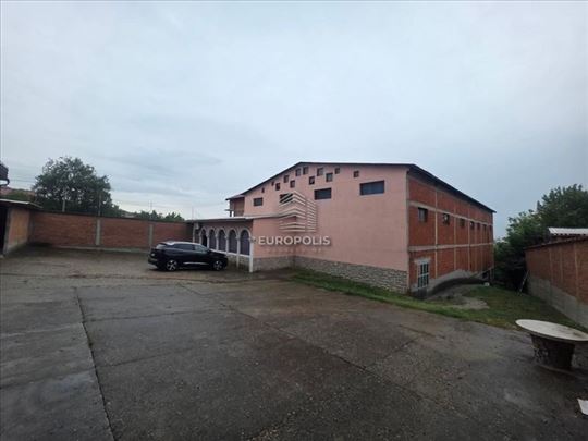 Hala na Smederevskom putu u blizini Matijevića ID#