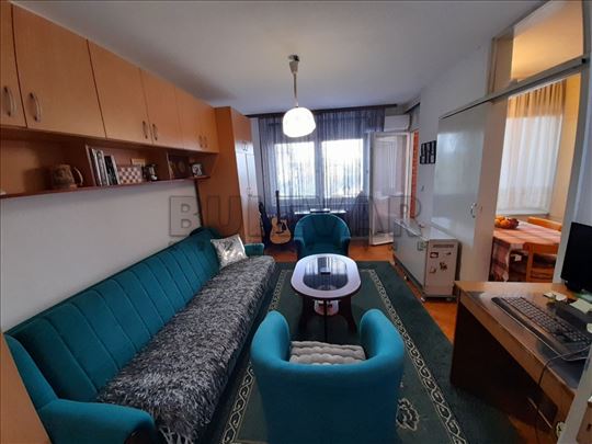 Izdaje se namešten jednosoban stan 32m2, CG, Trosa