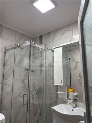 Izdajem stan u centru Šapca