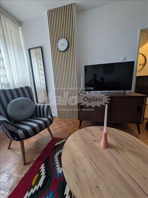 Jednosoban stan sa parkingom na Zemunskom keju