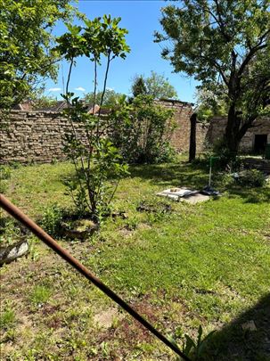 Kuca trosobna na 40 min od Beograda u Debeljaci