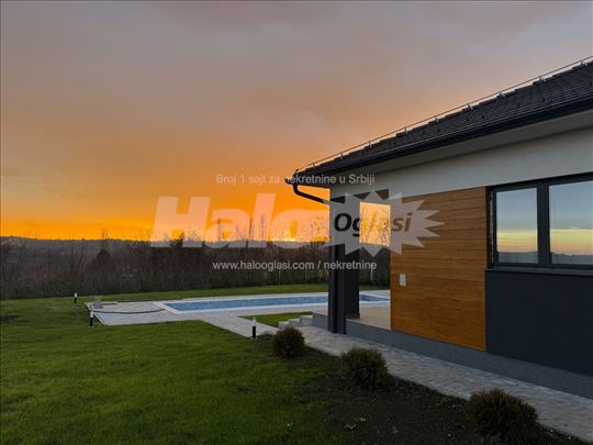 Luksuzna kuća sa bazenom - naselje "Hrastov breg"