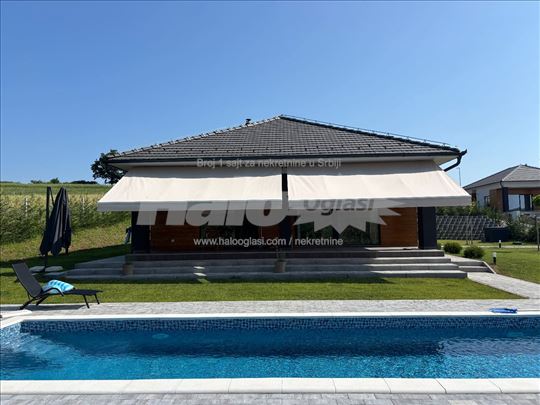 Luksuzna kuća sa bazenom - 30 minuta od Beograda