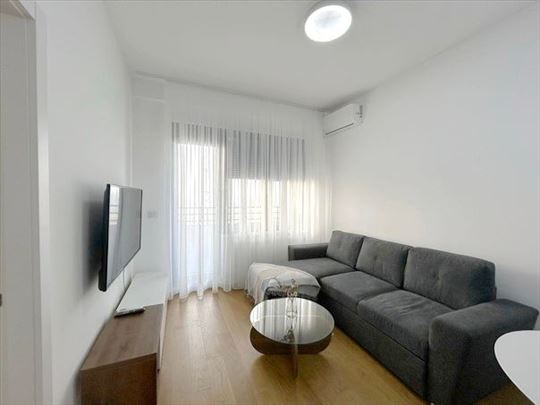 Nov stan, kompleks Lastavice, garaža, ID 4956