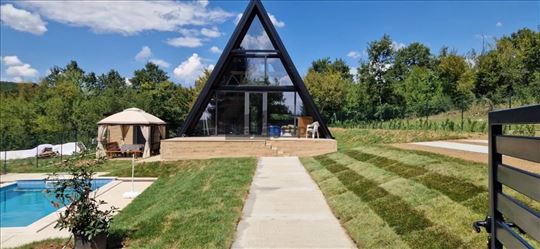 Novo!!! Lux vikendica sa bazenom