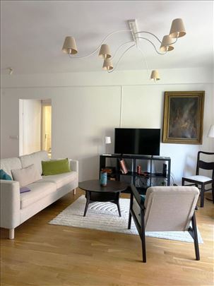 Renoviran 3.0 opremljen stan-Dorcol-Skenderbegova