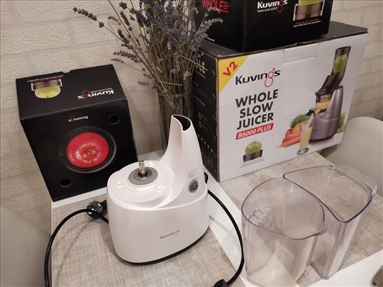 Sokovnik za sporo ceđenje Kuvings