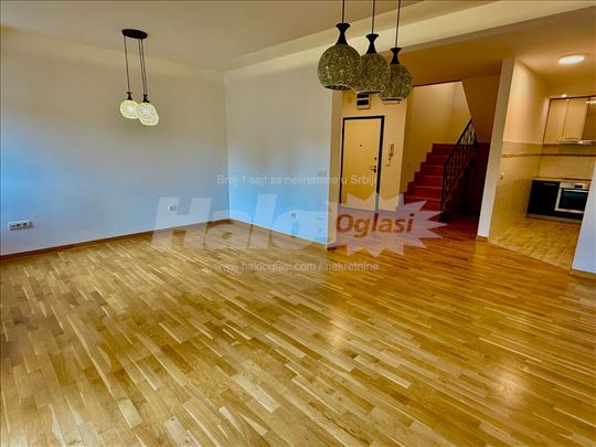 Stan 144m2 - Zemun - centar - Beograd - NOV