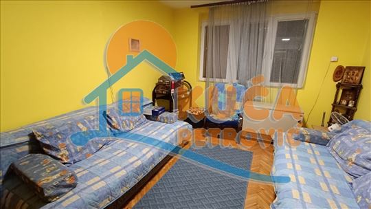 Stan 41m2, II sprat, Radničko naselje