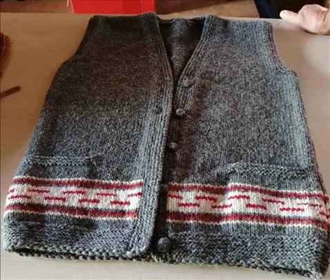 Ženski vuneni prsluk 2