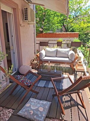 2.0 Lux sa Dvorištem i Terasom