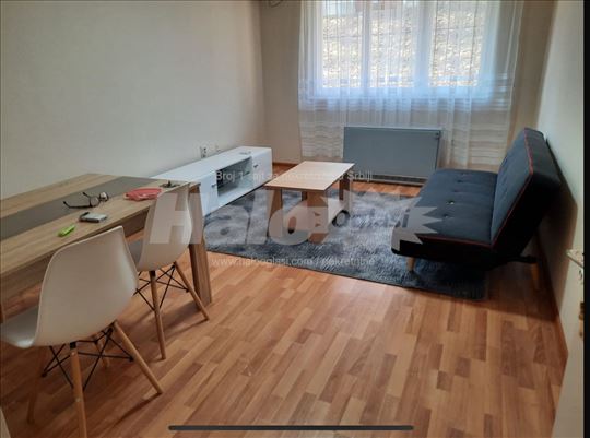 2-soban stan na Karaburmi