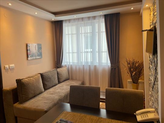 Apartman u Kraljevim Čardacima u "toploj vezi"