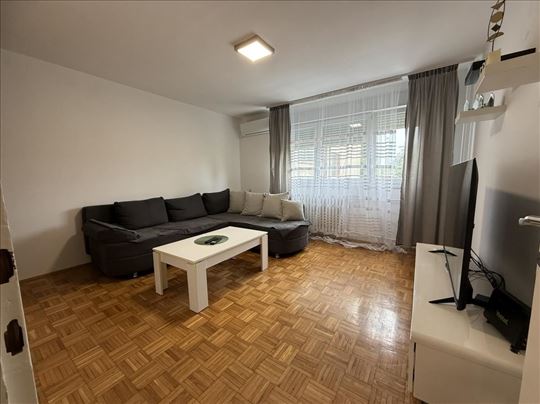 Broker - Na prvom spratu ljubavi!