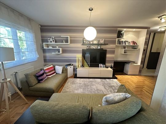 Grbavica, trosoban, uknjižen stan