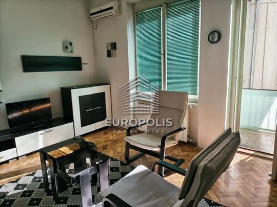 Izdaje se jednosoban stan od 44m2 ID#8471