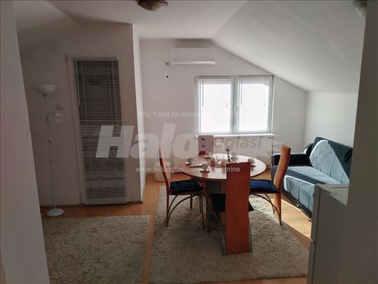 Izdajem stan na Banjici