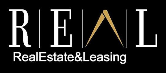 K - District extra dvostran lokal sa izlogom