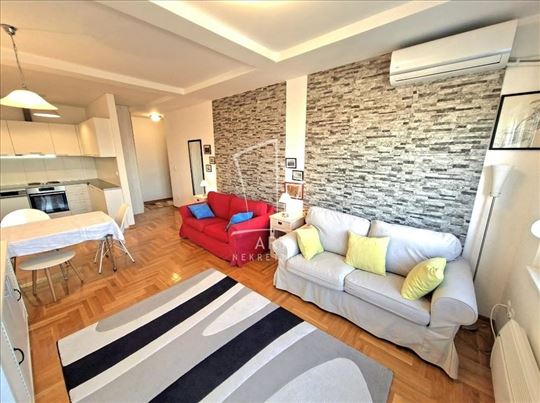 Namešten stan na dobroj lokaciji ID#12818