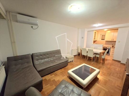 Namešten stan na odličnoj lokaciji ID#12596