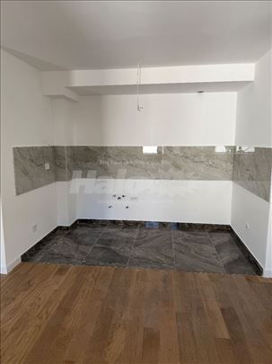 Novogradnja ODMAH useljivi stanovi !!!!