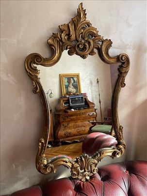 Ogledalo zidno u duborezu