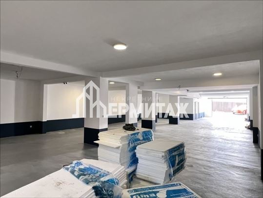 Mitrovo brdo 290m2| Parking