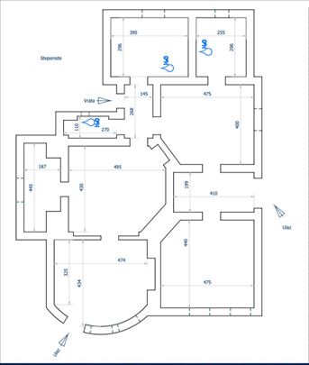 Povoljan, adaptabilan stan sa 3 ulaza na Vračaru, 