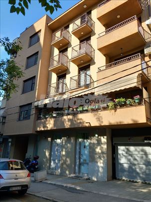 Prodajem lokal u Preševskoj 