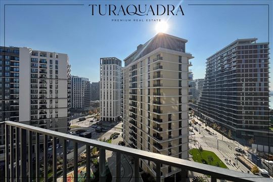 Stan s pogledom na reku i garažnim mestom