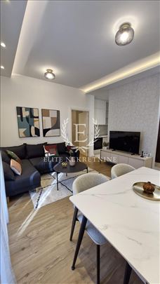 Trosoban lux stan,garaza,novogradnja